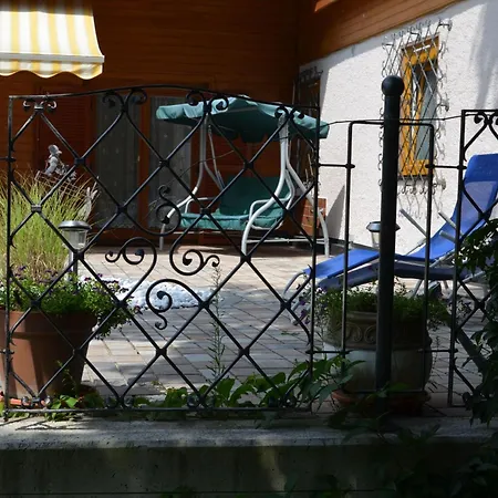 Geraeumige Mit Zwei Schlafzimmern By Interhome *