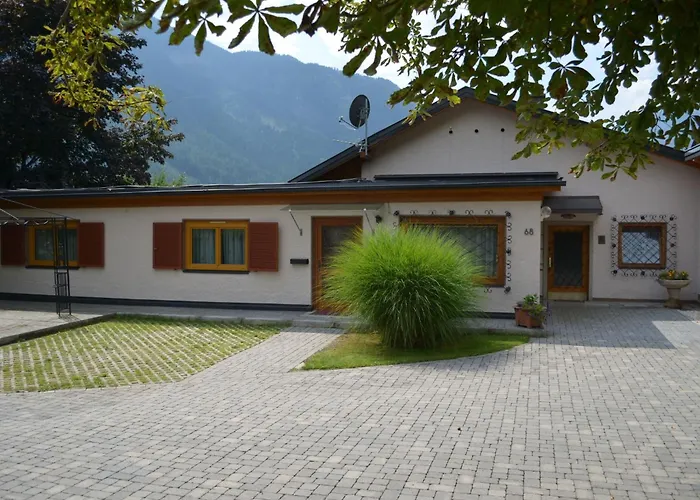 Geraeumige Mit Zwei Schlafzimmern By Interhome * Flattach